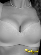 barbara-erotische-massage-via-kinky-5cf694078e22533e5190a6fc