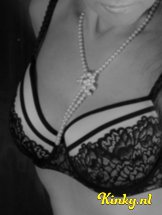 barbara-erotische-massage-via-kinky-5cf69409553863e1a9f46e7e
