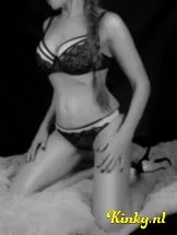 barbara-erotische-massage-via-kinky-5cf69412f2e0114d39ee1dee