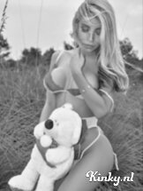 agustina-prive-ontvangst-via-kinky-61371eee0904afc496753f5c