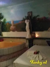 massagesalon-lelystad-massagesalon-in-lelystad-5cf78f4b5f6f82670f9d8c37