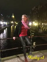 naomi-escort-via-kinky-5cf68bc40f2ed89caa39722c