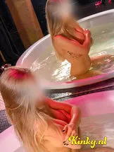 stella-bdsm-via-kinky-5d35a13beb686777f1a2e56c