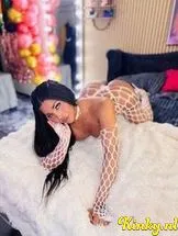 aleira-prive-ontvangst-via-kinky-691f380baef88e0013c9d30e