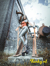 meesteres-pia-bdsm-via-kinky-614c4880424218b1e09da19a
