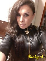 sassha-prive-ontvangst-via-kinky-5ef5e0d9e6a20045c0377e80