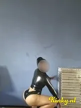 yeikar-prive-ontvangst-via-kinky-6482524c60e9d1001368c386