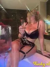 khloe-prive-ontvangst-via-kinky-691c8b8daef88e0013c9cf2c