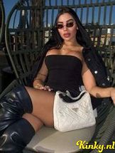 zoe-prive-ontvangst-via-kinky-682dcd41375bfd001318b4ff