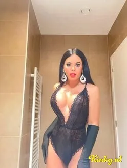 lucia-prive-ontvangst-via-kinky-672354e9dd5a7b0013a5810e