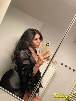 macarena-prive-ontvangst-via-kinky-67ad4c766396ea00130c6cf6