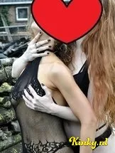 samantha-&-tiara-prive-ontvangst-via-kinky-6411d57d60e9d100136823c5