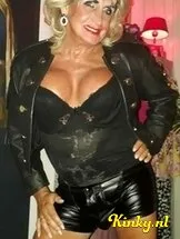 celine-prive-ontvangst-via-kinky-688f53041b6c4a00137aa0a0