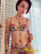 anne-virtual-sex-via-kinky-682eec38375bfd001318b647