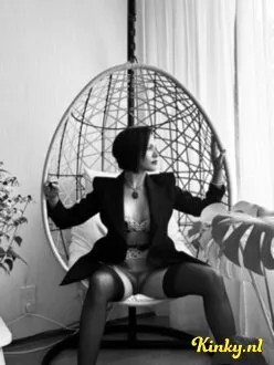 cinthya-prive-ontvangst-via-kinky-689f30624e6e2c0013d9103a