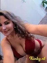 valentina-prive-ontvangst-via-kinky-699bbeccc0d6040013bf029c