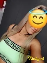 nathalie-virtual-sex-via-kinky-63207be4e0392400121d892a