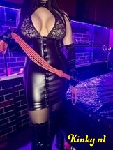 ines-bdsm-via-kinky-6706c656397663001375c24d