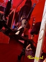 ines-bdsm-via-kinky-67bc760c6cbfea001303064d