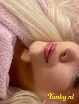 juliana-prive-ontvangst-via-kinky-67ac8d67050834001334df84