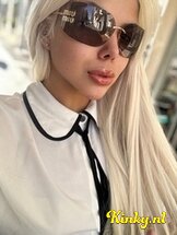 juliana-prive-ontvangst-via-kinky-6760160daf48500013580f9a