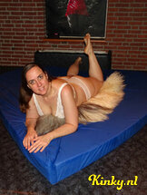 lizz-erotische-massage-via-kinky-67850083474f3100138192c7