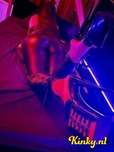 nicole-bdsm-via-kinky-67ab9ab2050834001334de78